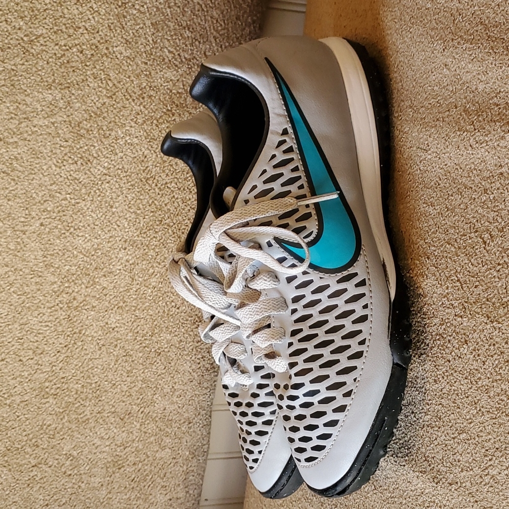 EUC Nike Magista Onda TF Wolf Grey blue turquoise shoes size 6